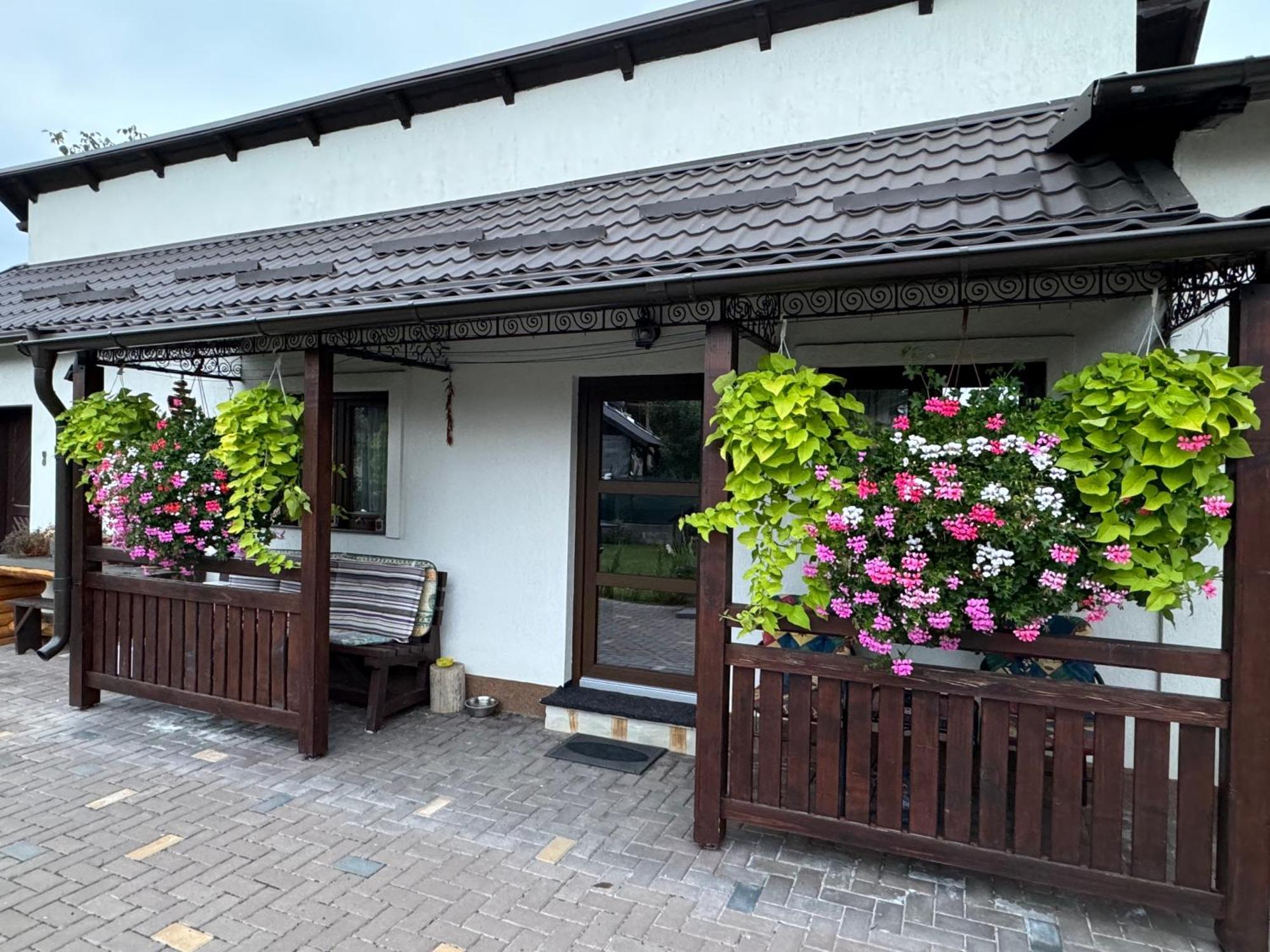 R&B Guest House Moldvahosszúmező Kültér fotó